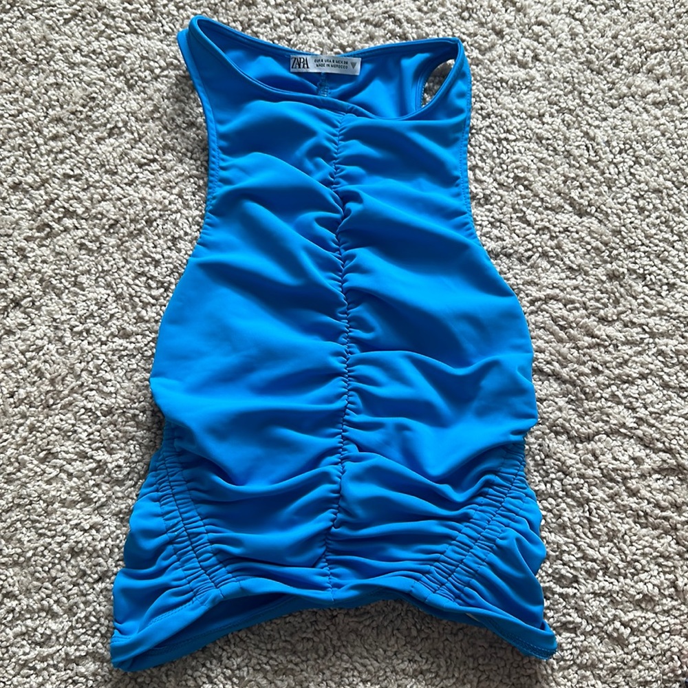 ZARA: Blue Crop Top
